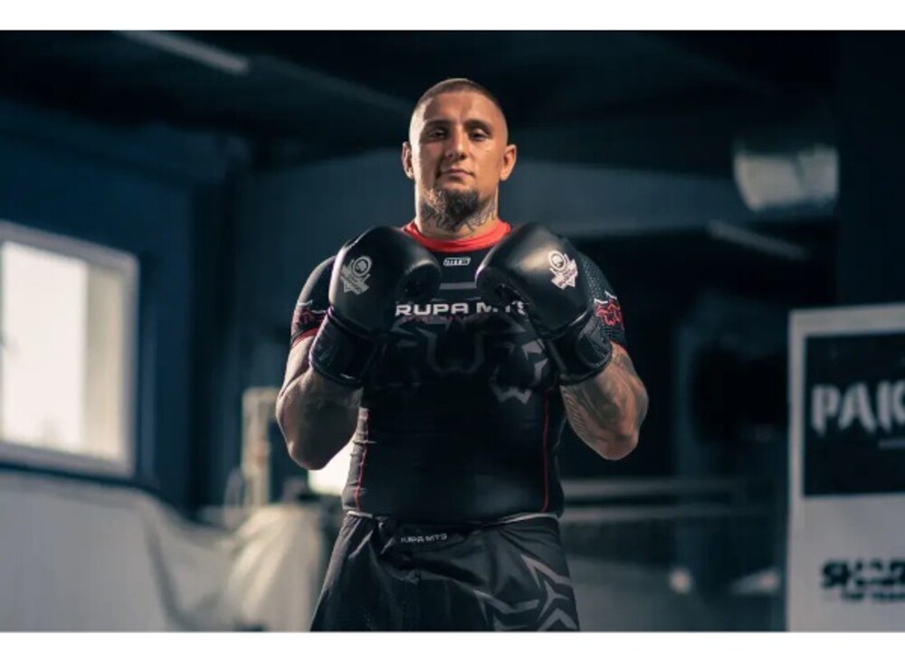 Boxerské rukavice DBX B-ProFight
