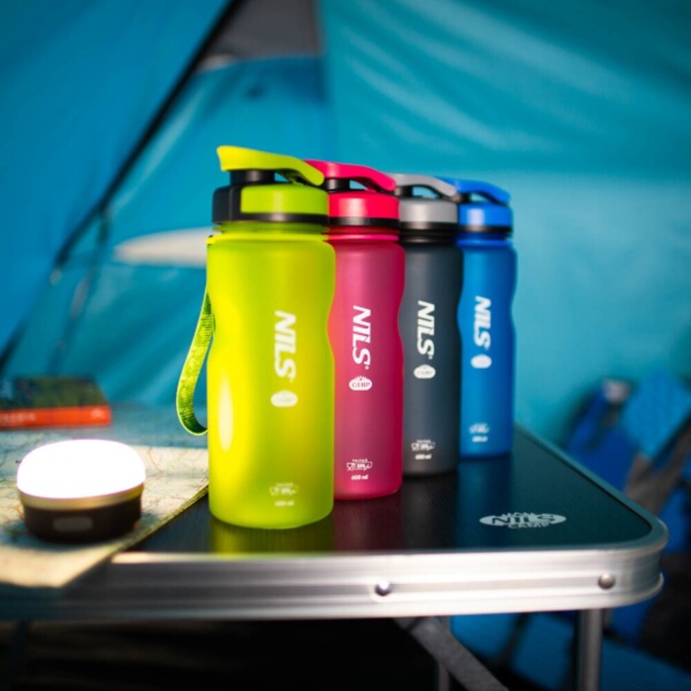 Tritanová láhev na pití NILS Camp NC1740 600 ml černá